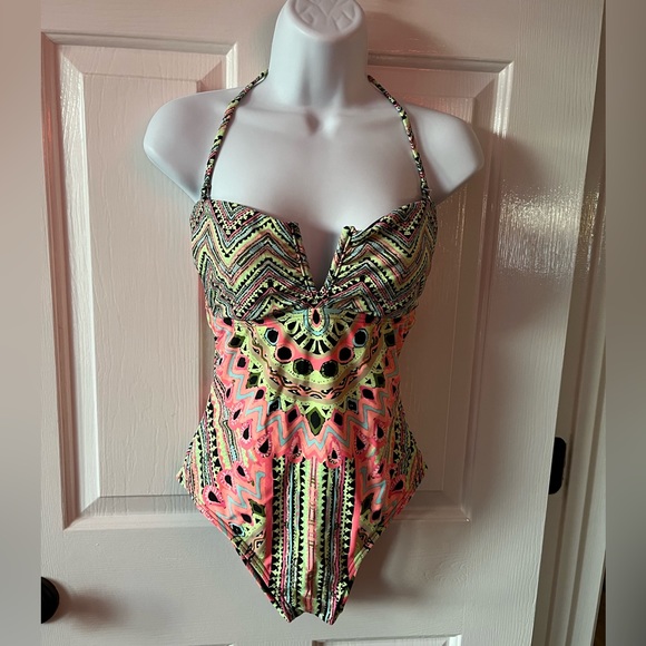 Hobie Other - Women’s Hobie brand one piece swimsuit M multi colored